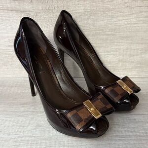 Louis Vuitton Valentine Damier Ebene Brown Patent Leather Peep-Toe Heels 38.5
